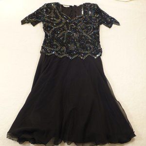 LAWRENCE KAGAR BLACK LINED SEQUIN GOWN Size 1X Silk lining HOLIDAY DRESSING $160